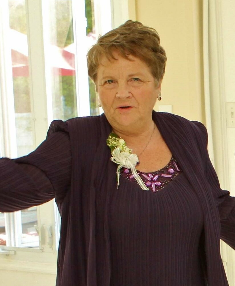 Elaine Carter