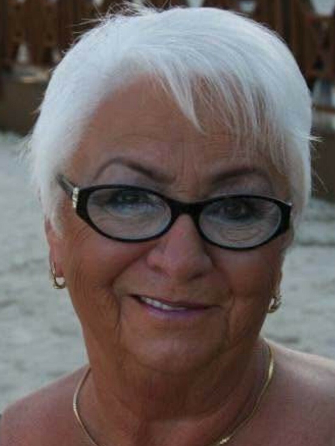 Rowena  Brownlee